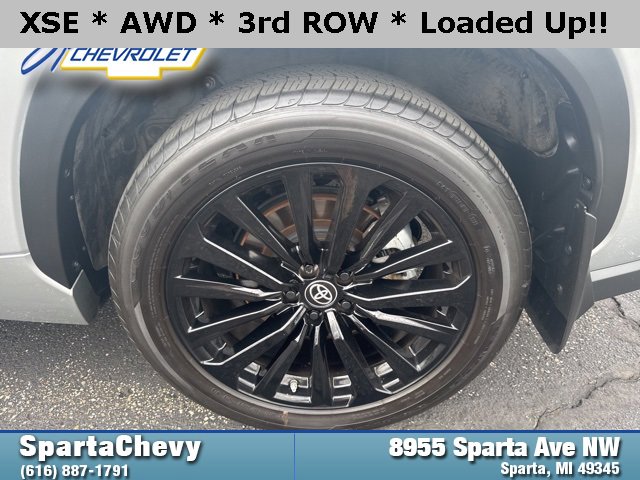 Used 2023 Toyota Highlander XSE image 24