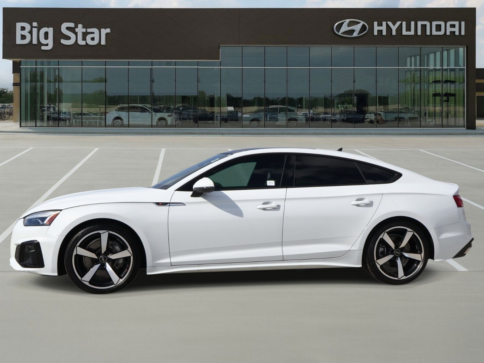 Used 2025 Audi A5 2.0T Premium Plus image 2