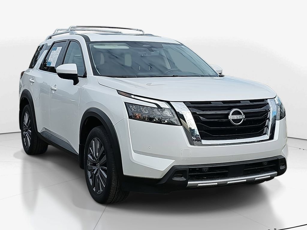 Used 2025 Nissan Pathfinder SL w/ SL Premium Package video 2