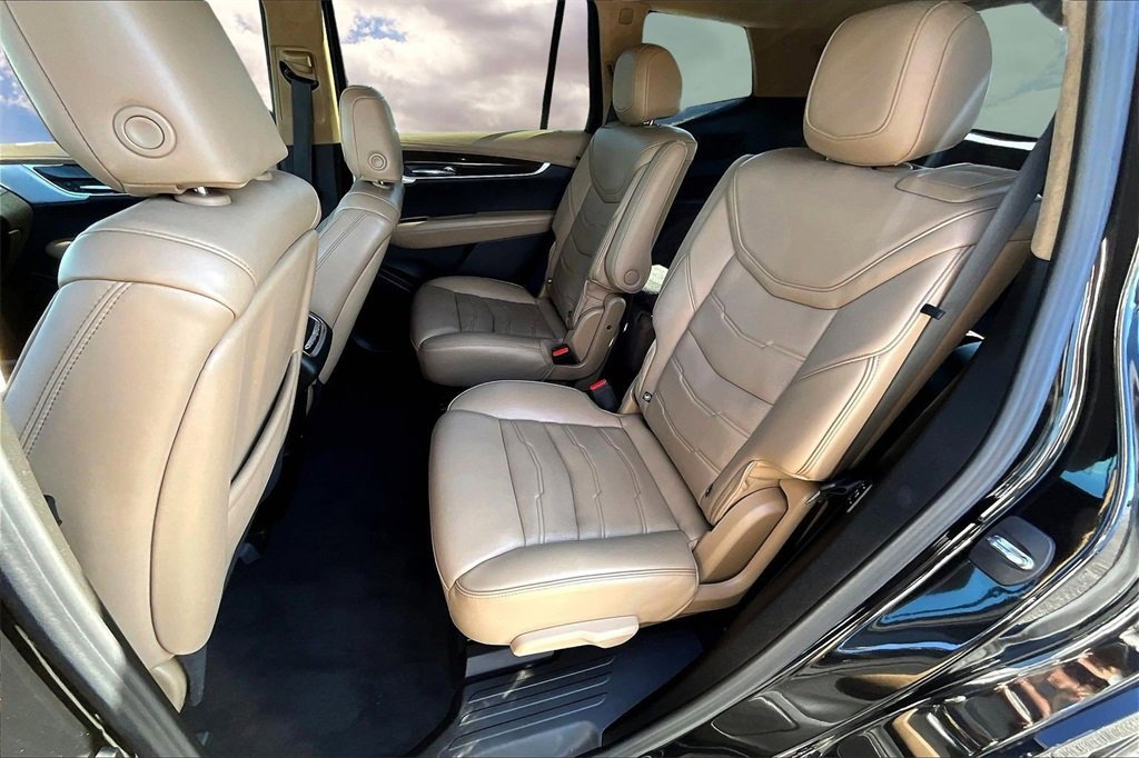 Certified 2023 Cadillac XT6 Sport w/ Platinum Package image 22