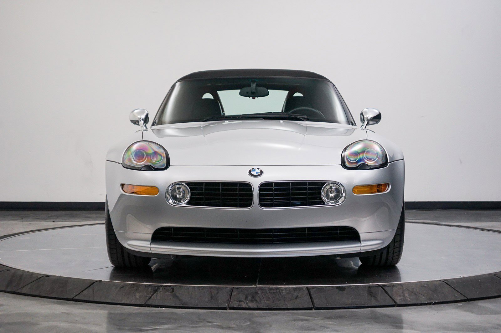 Used 2003 BMW Z8 image 9