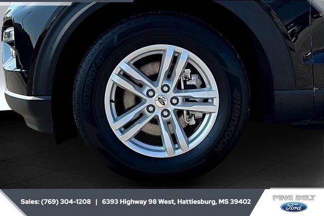 Certified 2024 Ford Explorer XLT w/ Equipment Group 202A image 7