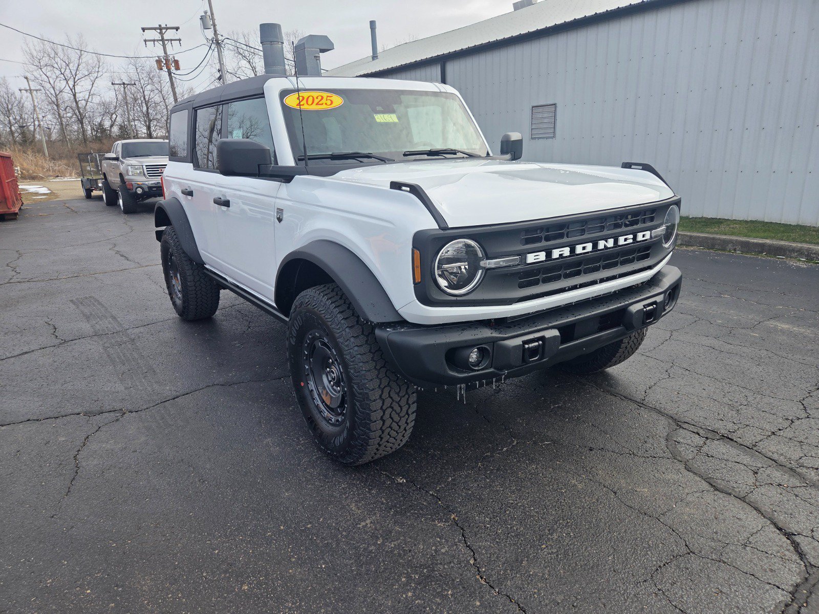 New 2025 Ford Bronco Big Bend w/ Black Diamond Package AWD/4WD image 3