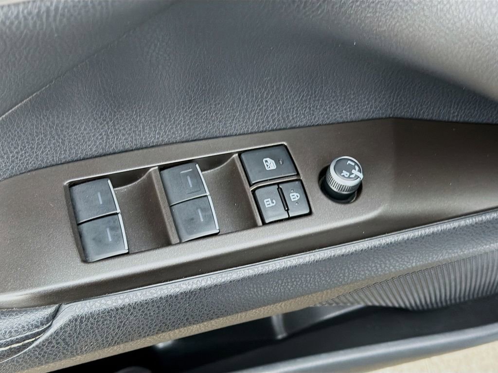 Used 2023 Toyota Camry XSE image 23