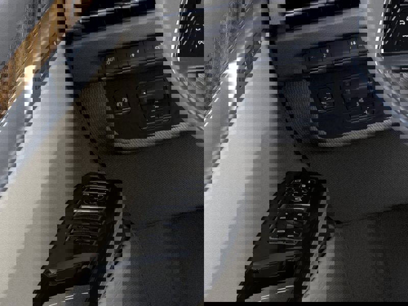 New 2026 Cadillac Escalade ESV Platinum Luxury w/ LPO, Radiant Package image 22