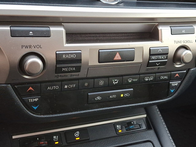 Used 2016 Lexus ES 300h image 17