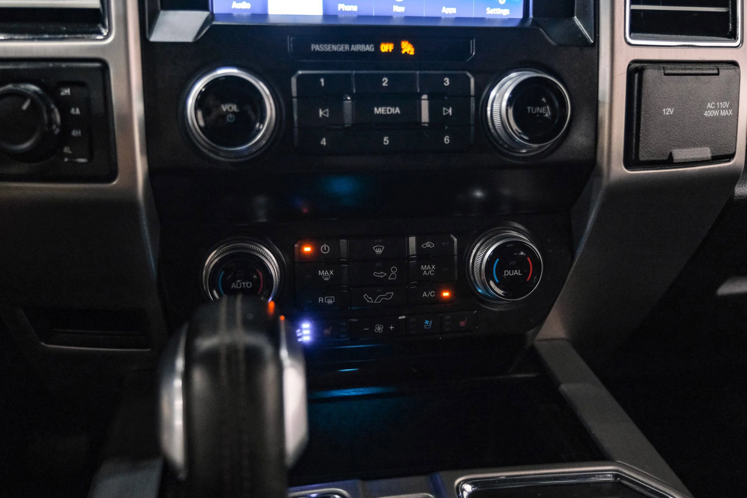 Used 2020 Ford F150 Platinum image 32