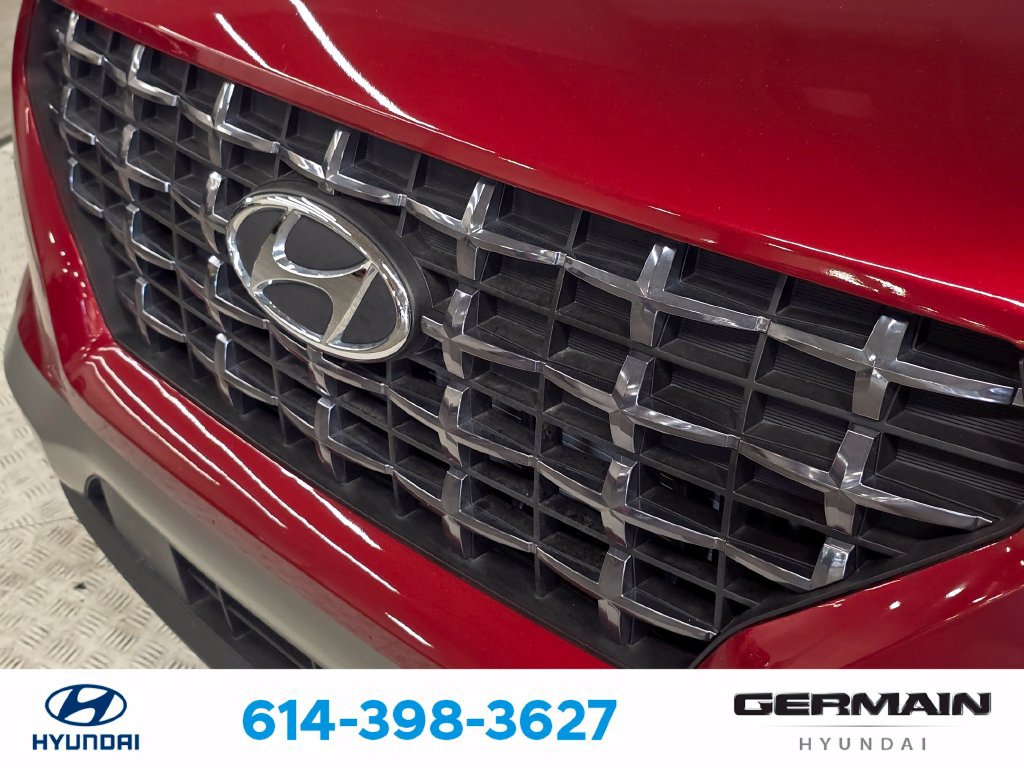 Used 2024 Hyundai Venue Limited FWD image 14