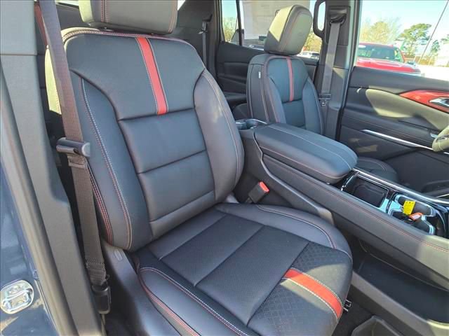 New 2026 Chevrolet Traverse RS image 19