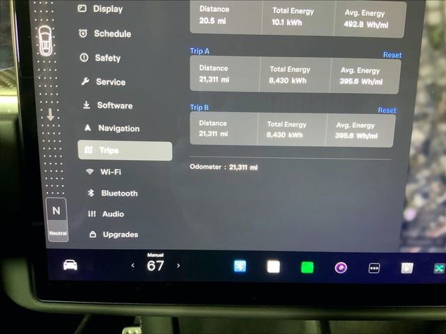 Used 2023 Tesla Model X Plaid image 11