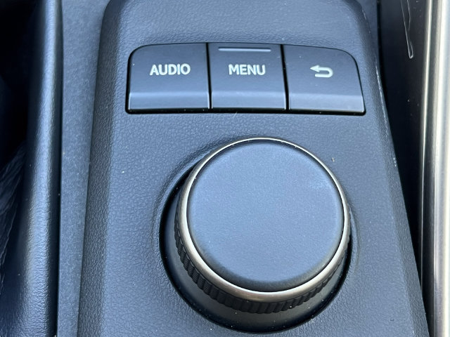 Used 2018 Lexus IS 300 AWD w/ Premium Package image 33