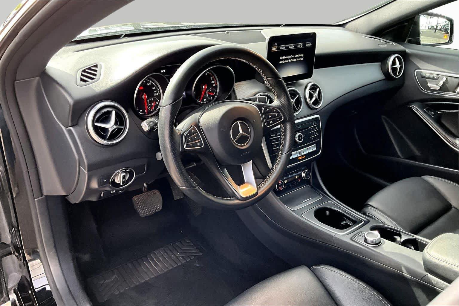 Used 2018 Mercedes-Benz CLA 250 image 16