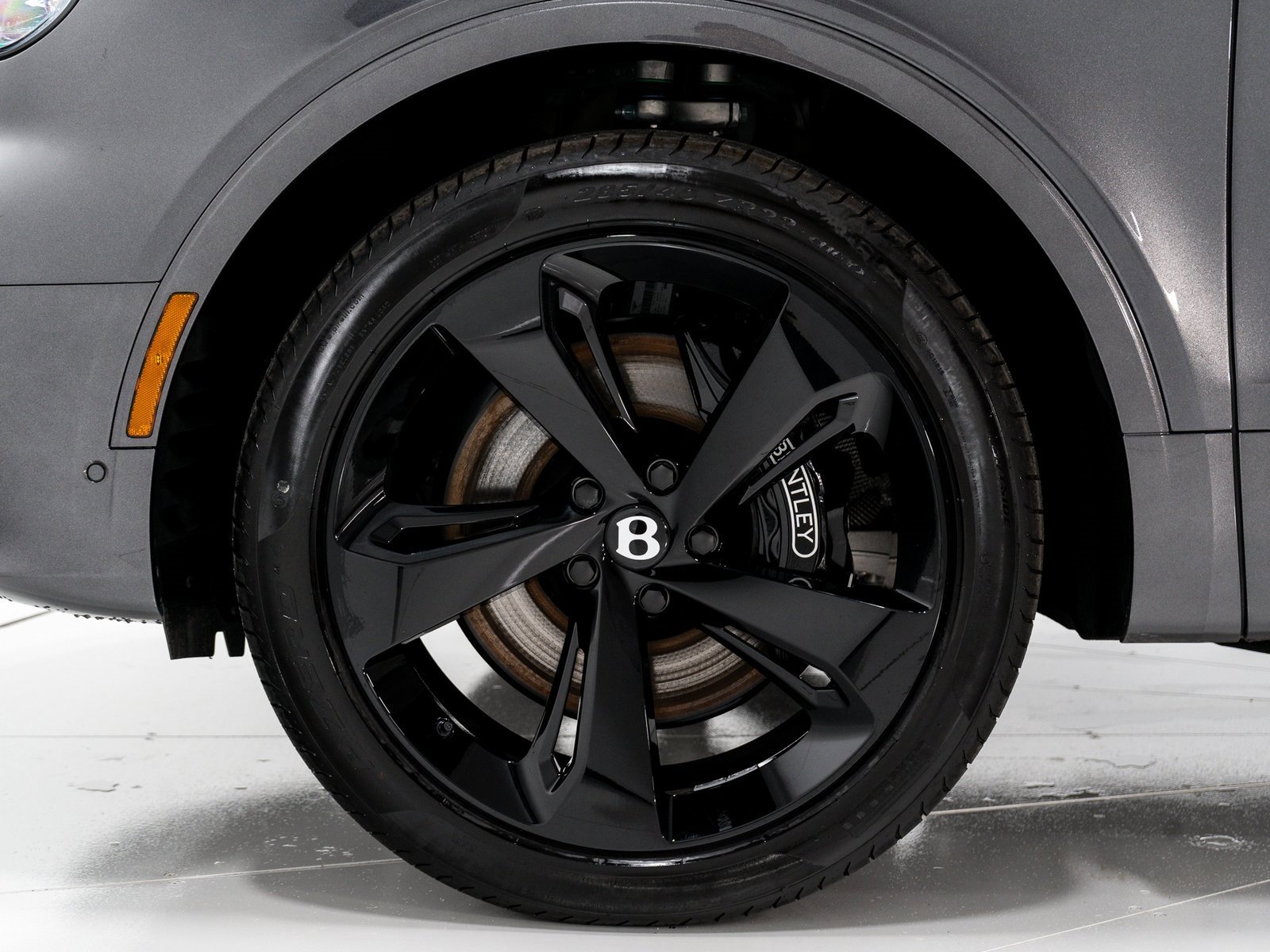 New 2025 Bentley Bentayga Extended Wheelbase image 43