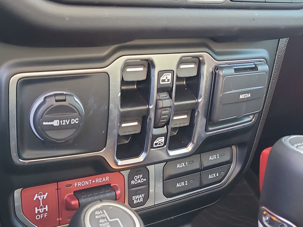 Used 2025 Jeep Wrangler Unlimited Rubicon 392 image 23