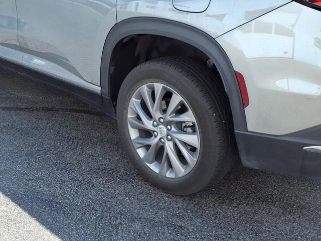 Used 2025 Buick Enclave Preferred image 23