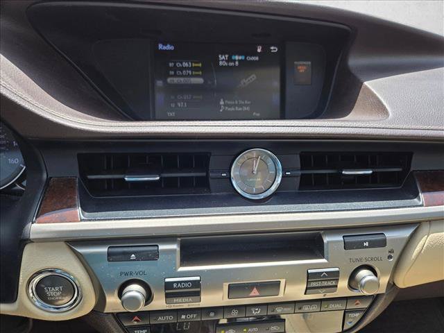 Used 2016 Lexus ES 350 w/ Premium Package w/Wood Trim FWD image 13