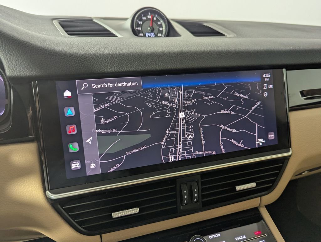 Used 2022 Porsche Cayenne Coupe image 10
