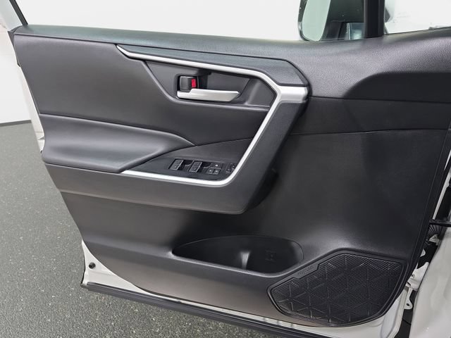 Certified 2024 Toyota RAV4 XLE AWD/4WD image 24