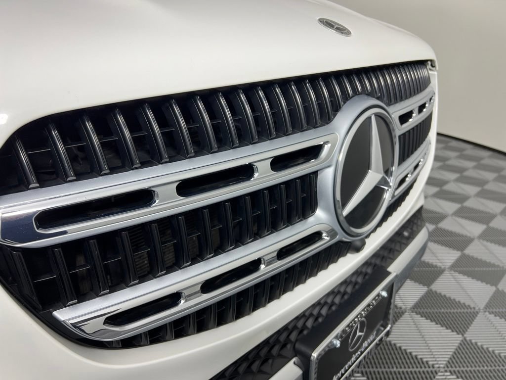 Used 2024 Mercedes-Benz GLE 450e 4MATIC image 11