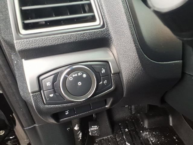 Used 2018 Ford Explorer XLT w/ Equipment Group 202A image 18