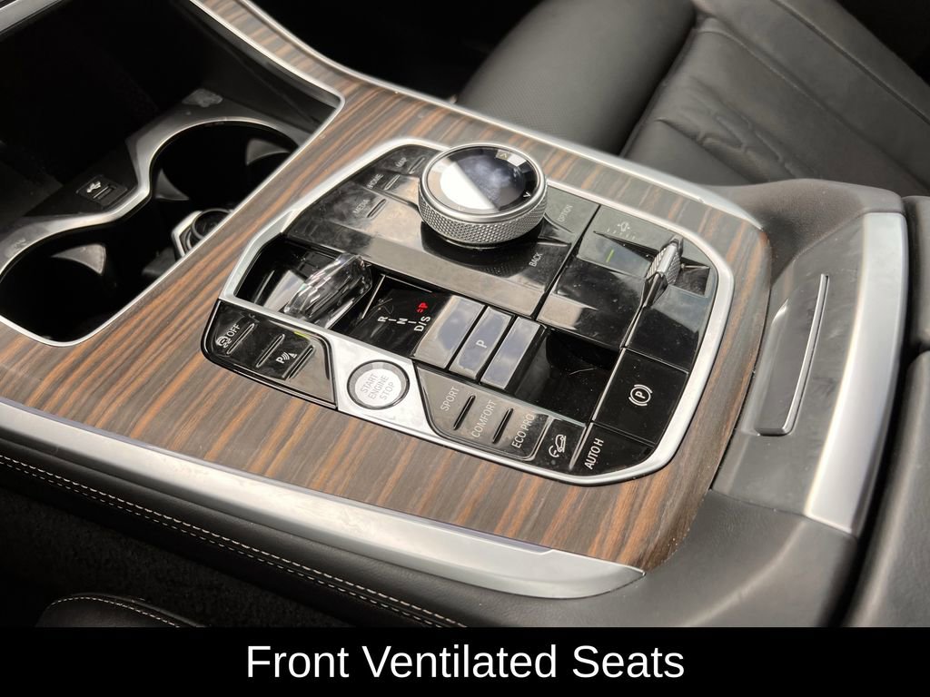 Used 2025 BMW X7 xDrive40i w/ M Sport Package image 22