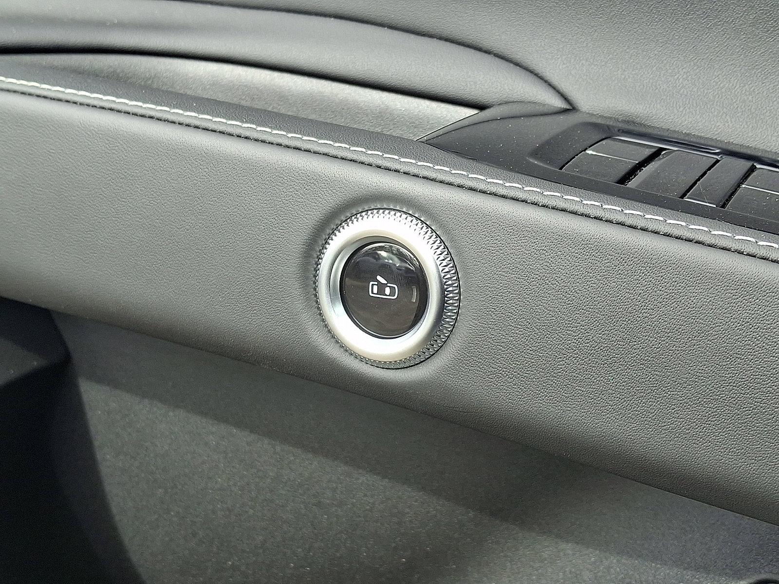 New 2025 Maserati Grecale GT image 30