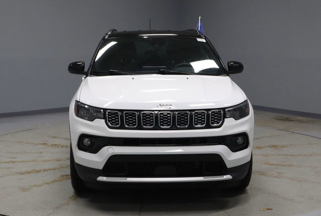 Used 2025 Jeep Compass Limited image 5