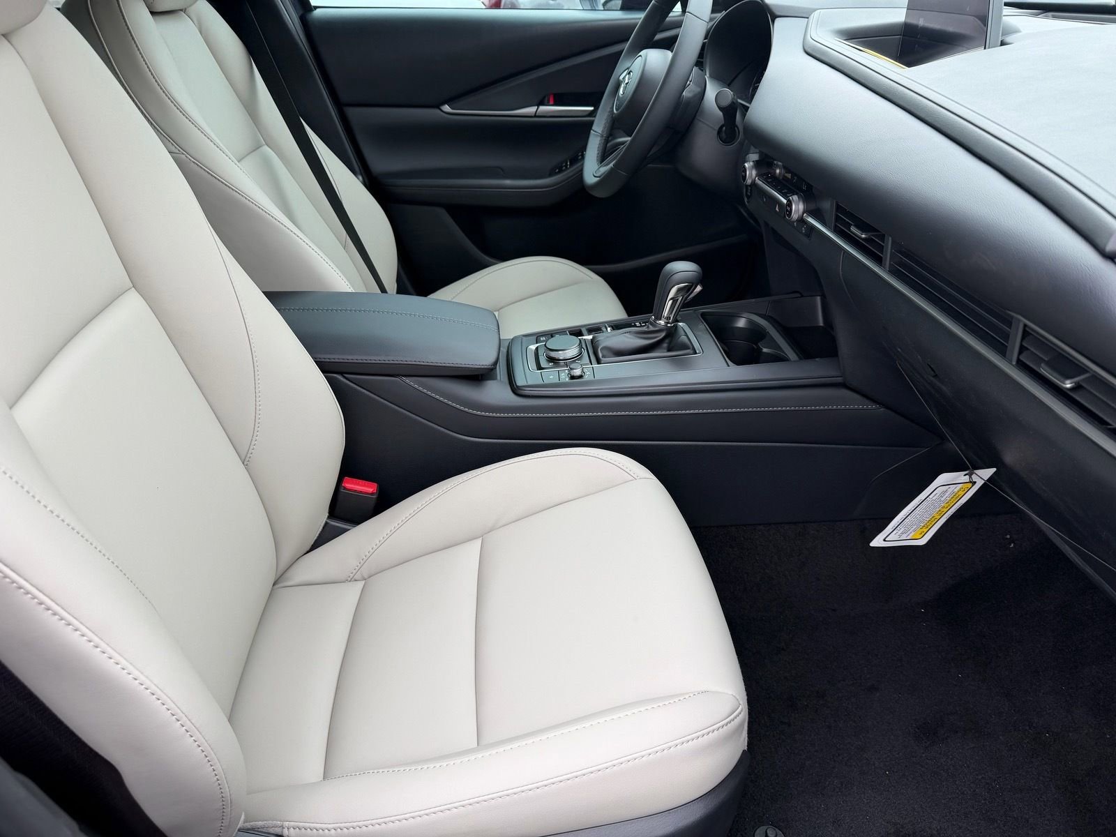 New 2026 MAZDA CX-30 AWD 2.5 S w/ Select Sport Pkg image 12