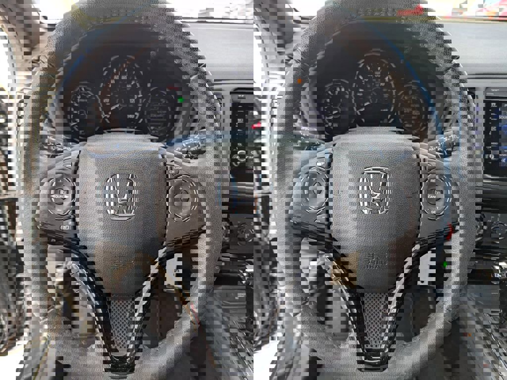 Used 2021 Honda HR-V Sport image 25