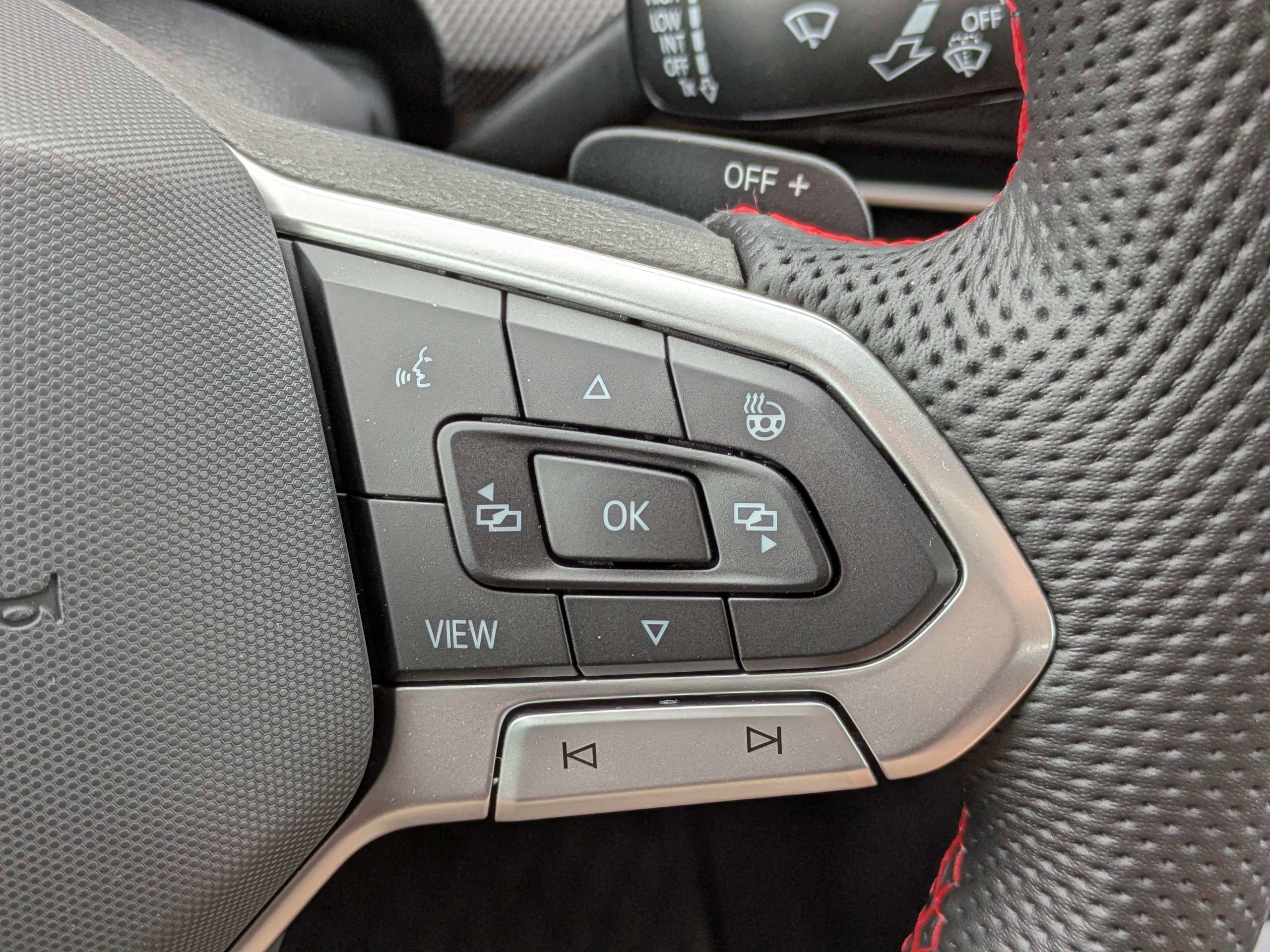 New 2026 Volkswagen GTI SE FWD image 24