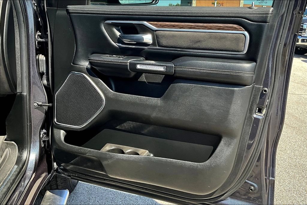 Used 2019 RAM 1500 Laramie AWD/4WD image 19