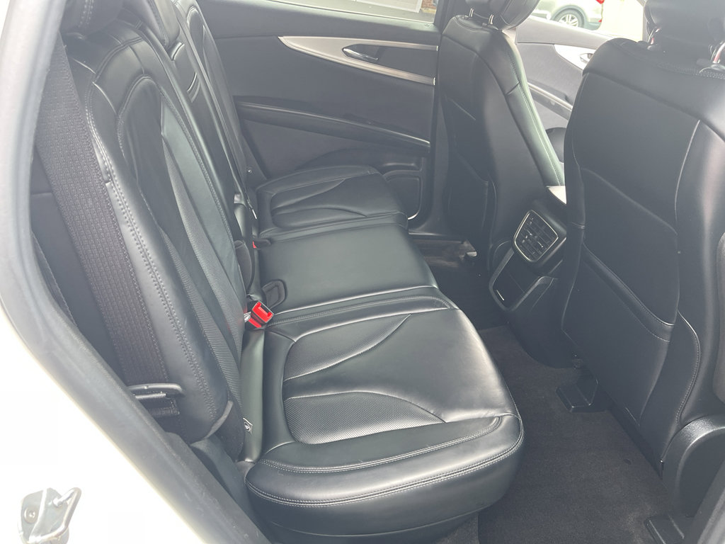 Used 2020 Lincoln Nautilus Premier w/ Equipment Group 101A image 31