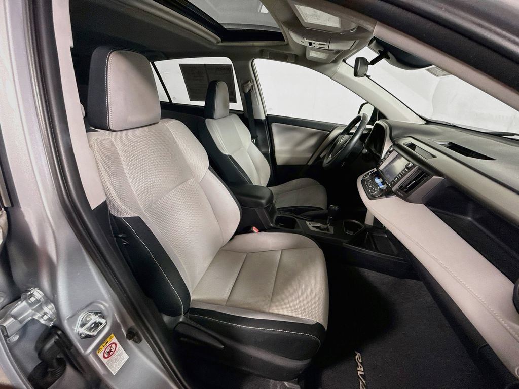 Used 2016 Toyota RAV4 XLE w/ Convenience Package FWD image 26