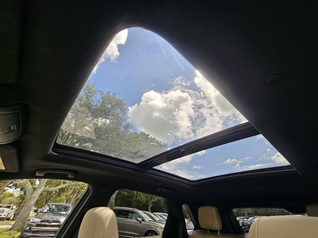 Used 2019 Cadillac XT5 Premium Luxury FWD image 27