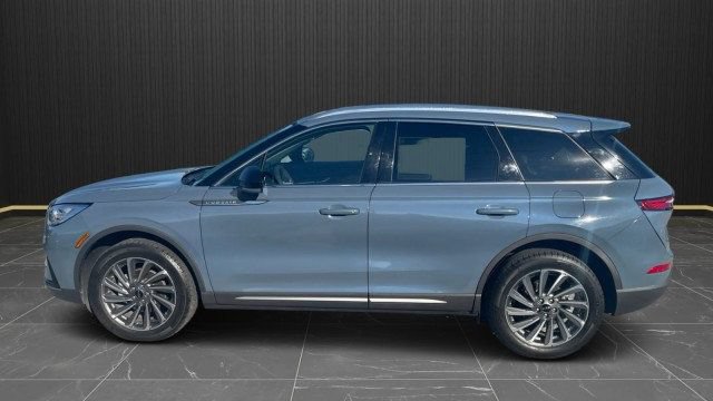 Used 2023 Lincoln Corsair Reserve FWD image 6