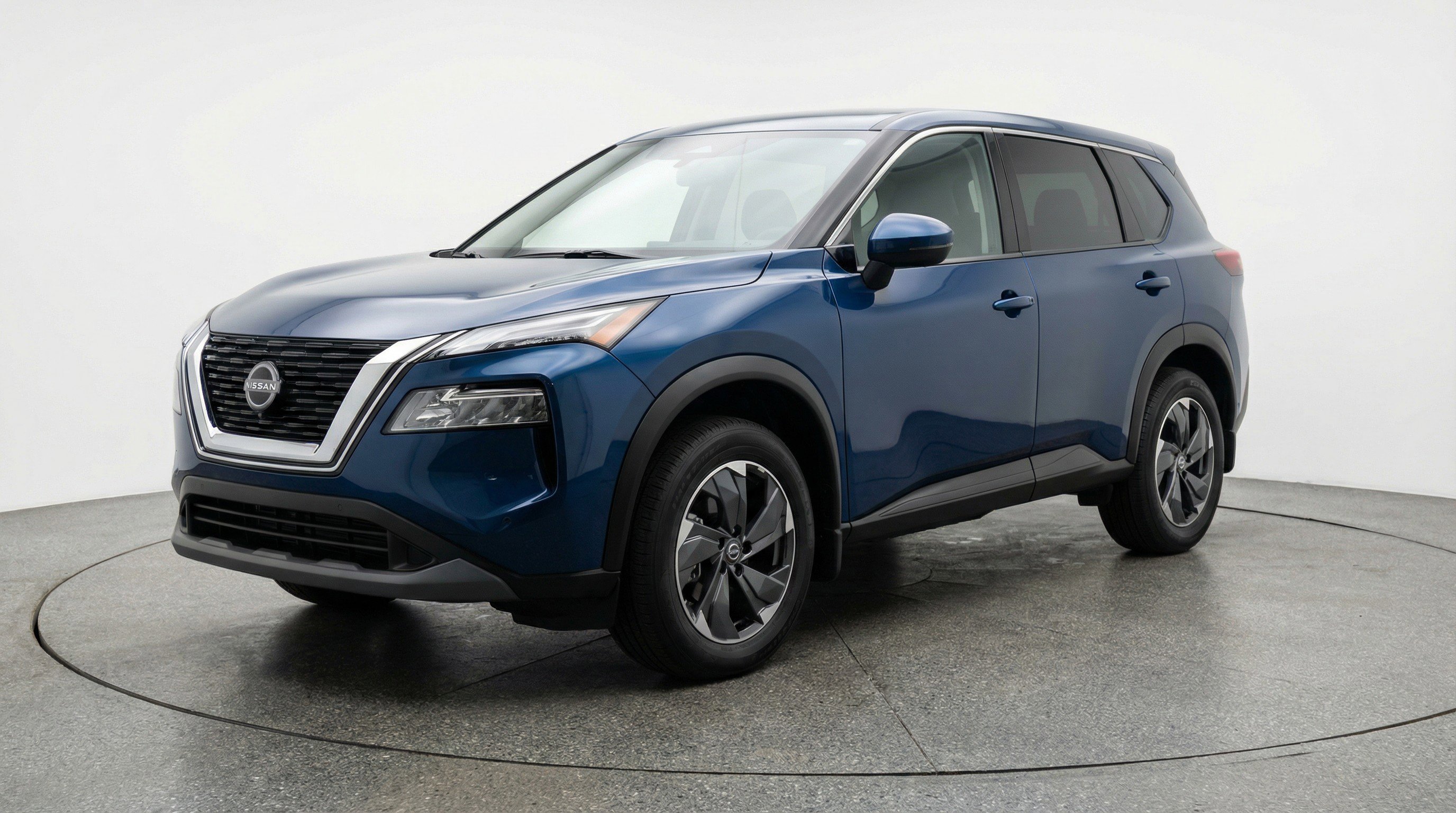 Used 2025 Nissan Rogue SV FWD image 3