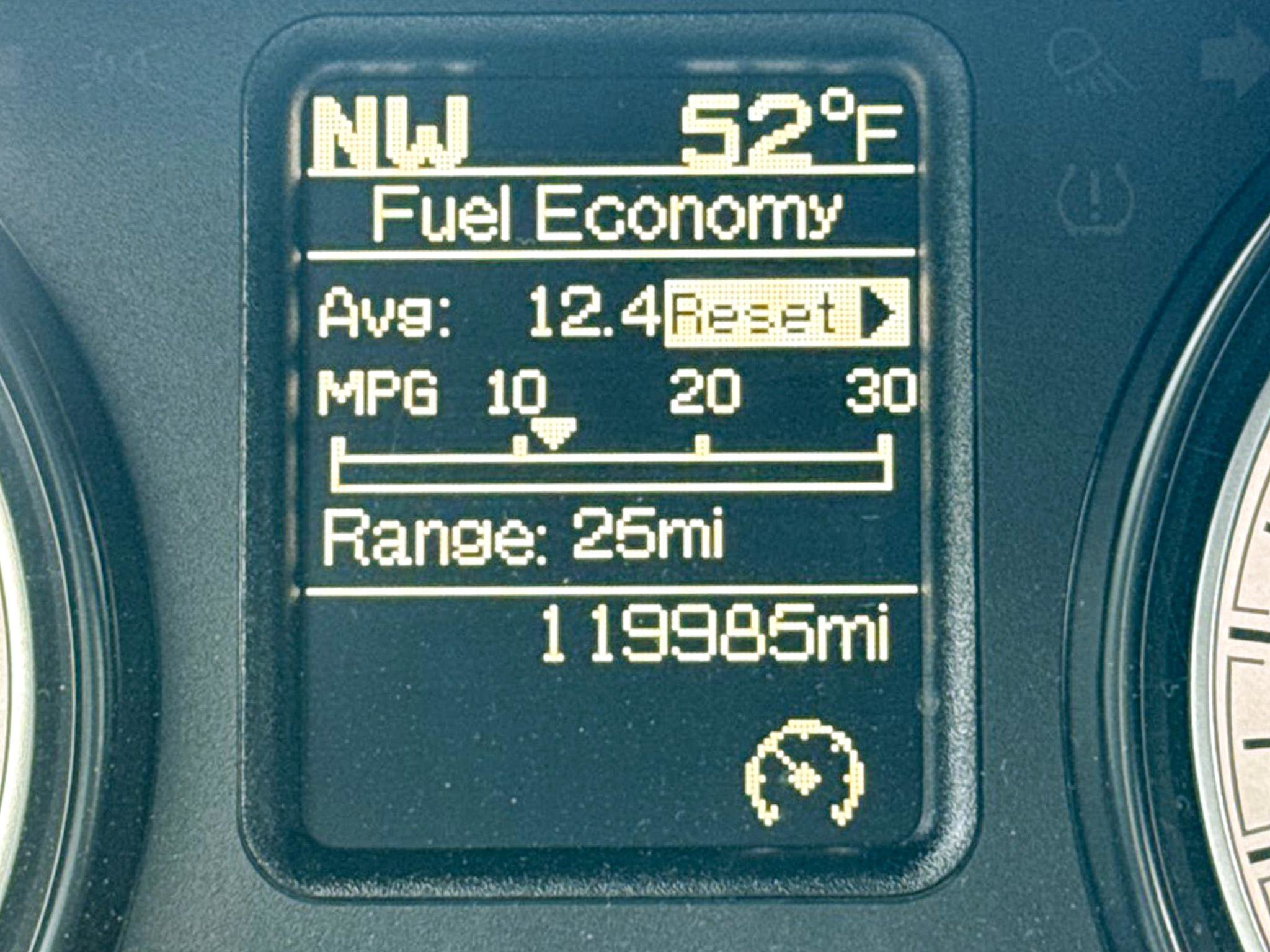 Used 2016 RAM 2500 Tradesman w/ Chrome Appearance Group image 20