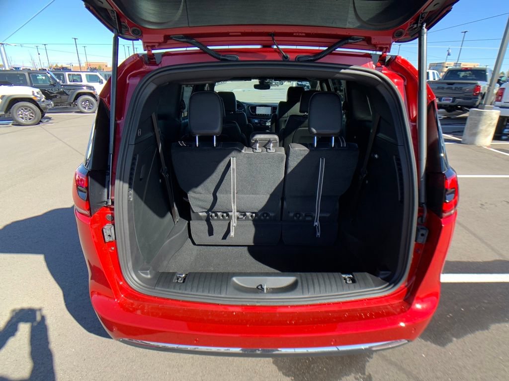 New 2026 Chrysler Pacifica Select AWD/4WD image 23