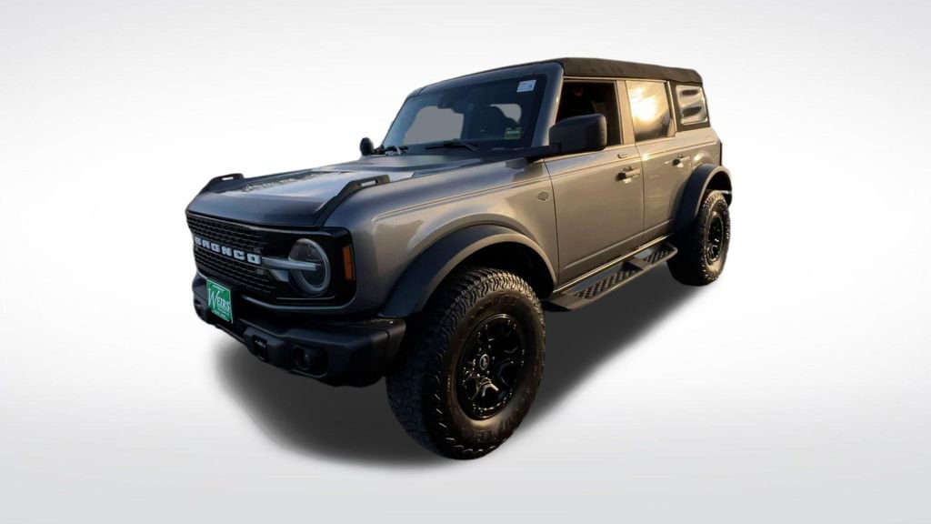 Used 2023 Ford Bronco Wildtrak image 4