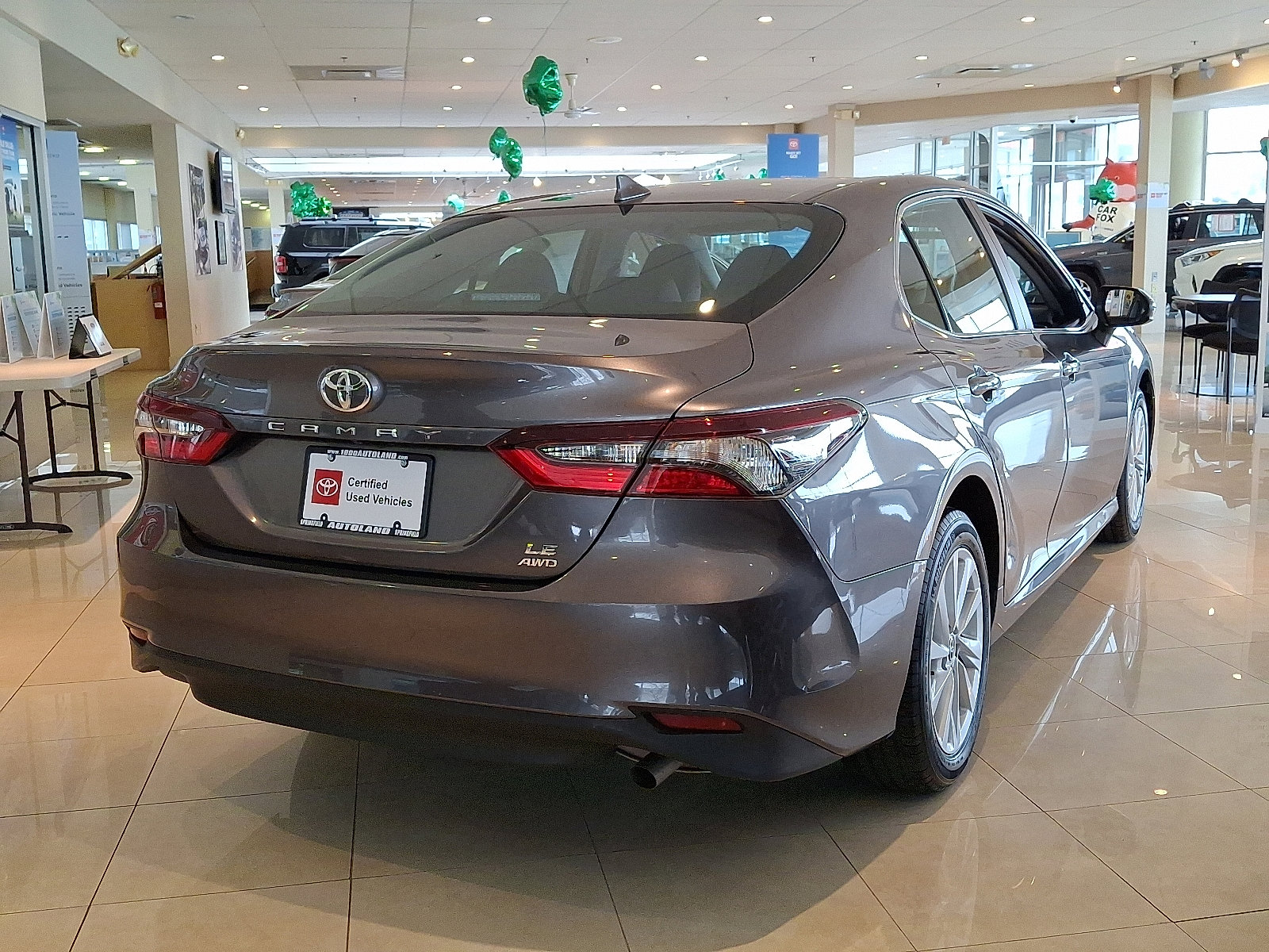 Used 2022 Toyota Camry LE AWD/4WD image 8