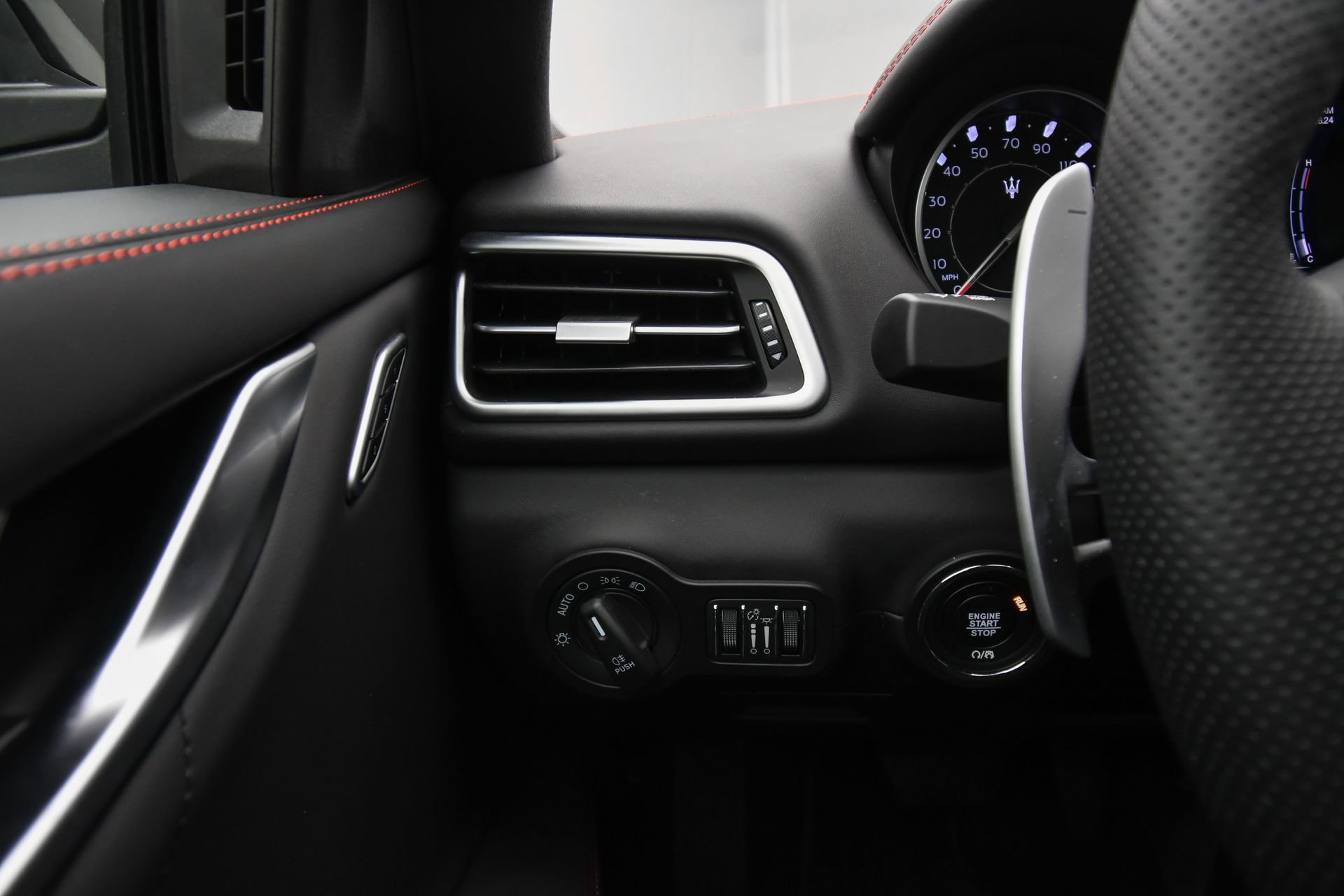 New 2024 Maserati Ghibli Modena image 33