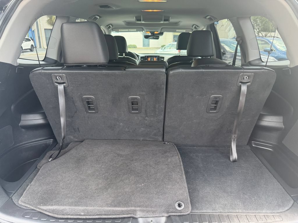 Used 2020 Honda Pilot Touring image 7