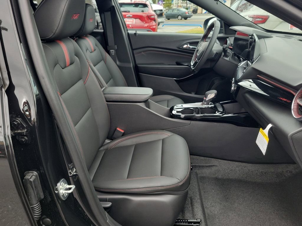 New 2026 Chevrolet Trax RS w/ Driver Confidence Package FWD image 14