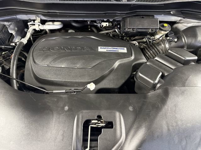 Used 2016 Honda Pilot Touring image 29