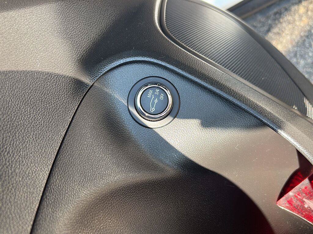 Used 2023 Buick Encore GX Select FWD image 6