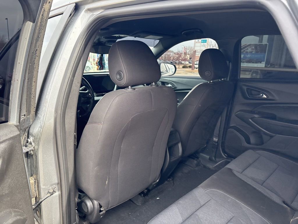 Used 2024 Chevrolet Trax RS w/ Driver Confidence Package image 30