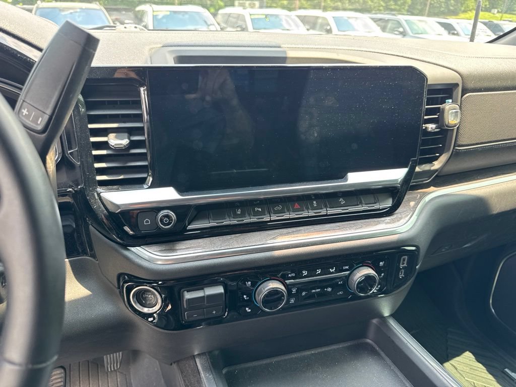 Used 2024 Chevrolet Silverado 2500 LTZ w/ LTZ Convenience Package AWD/4WD image 24