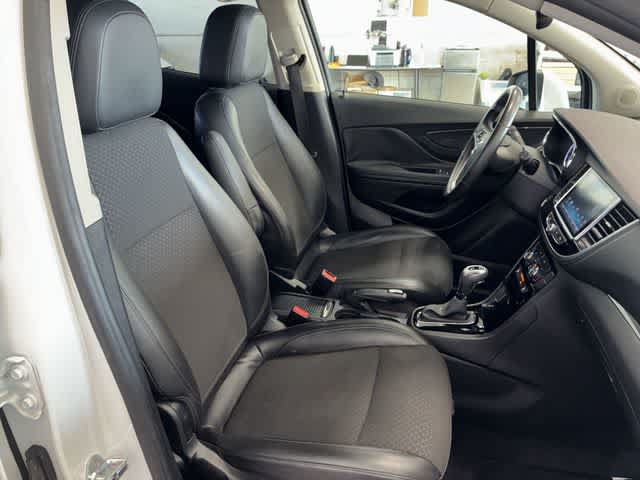 Used 2019 Buick Encore Sport Touring FWD image 22