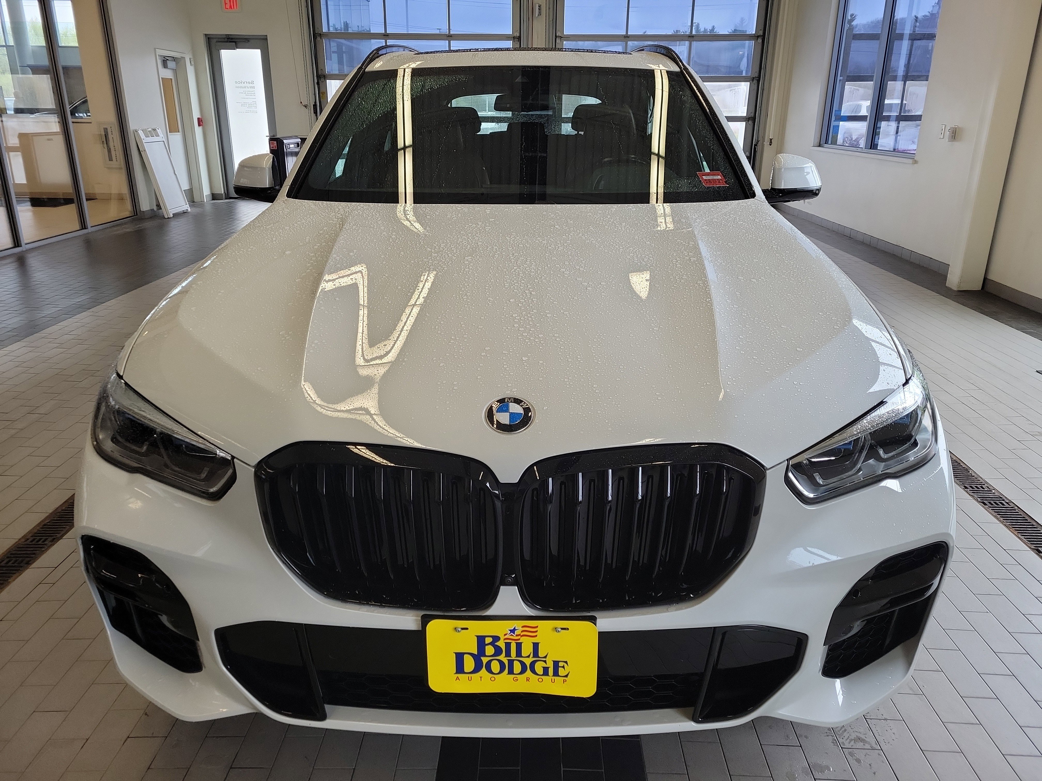 Used 2023 BMW X5 M50i AWD/4WD image 2