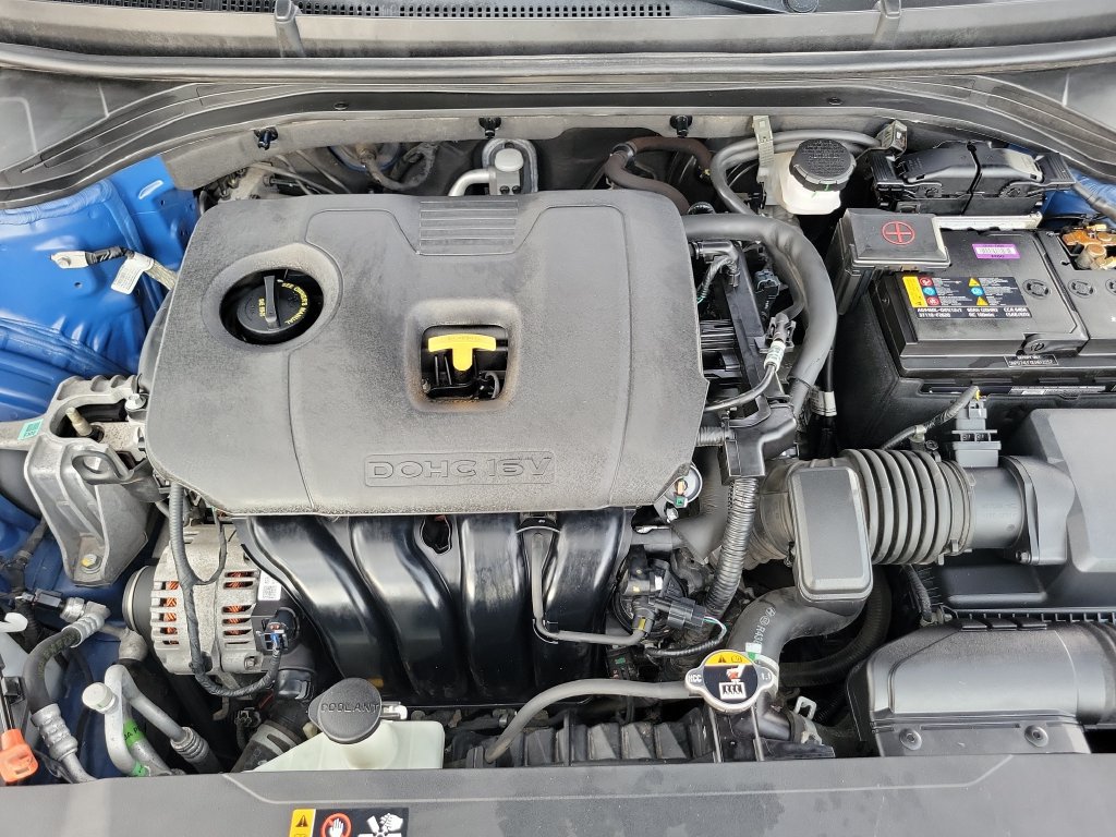 Used 2020 Hyundai Elantra SE FWD image 28